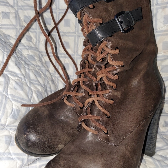 Plenty By Tracy Reese Triple Buckle Mid Calf Boot - Picture 12 of 16